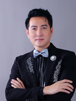 Nguyễn Phi Hùng nói thẳng về tin đồn giới tính khi độc thân ở tuổi 47