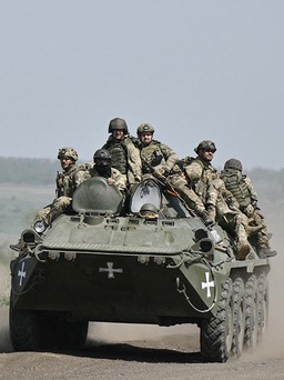 Ukraine gặp khó trước bước tiến của quân Nga