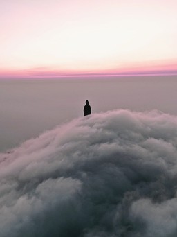 2 ngày xuất hiện mũ mây trên núi Bà Đen, mùa săn mây năm nay đến sớm