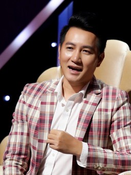 Ca sĩ Nguyễn Phi Hùng từng bị yêu cầu không được hát 'Nỗi lòng xa xứ'