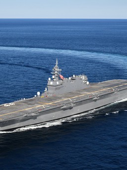 Nhật Bản hoàn tất giai đoạn một cải tạo 'tàu sân bay'