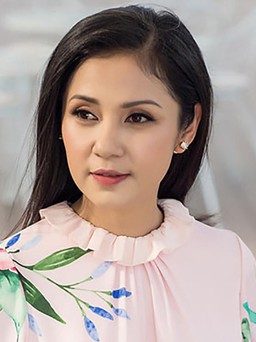 Diễn viên Việt Trinh: Tôi từng lụy tình, sến khi yêu