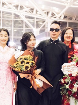 Nhà thiết kế Đỗ Trịnh Hoài Nam mang áo dài sang Mỹ dự 'Áo dài Festival'