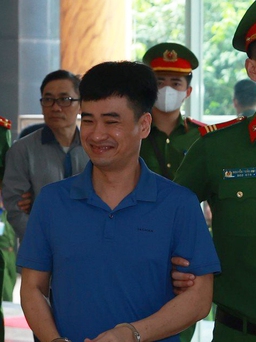 Mẹ bị cáo Phan Quốc Việt không được trả lại hơn 400 tỉ đồng