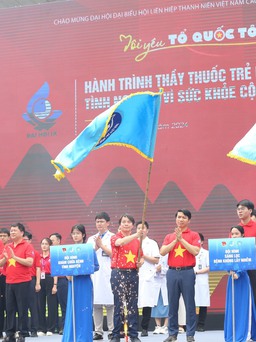 Hội Thầy thuốc trẻ ra quân khám bệnh miễn phí cho 2.000 người dân tại Hà Nội