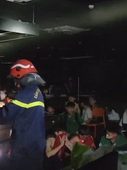 Cháy phòng tập gym ở Hà Nội, cảnh sát hướng dẫn hơn 50 người thoát nạn