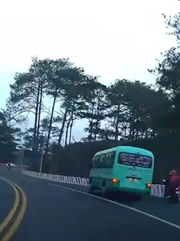 Đà Lạt: Xử lý tài xế xe buýt vượt ẩu trên đèo Prenn