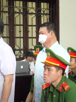 Cựu Bí thư Tỉnh ủy Lào Cai hầu tòa vụ khai thác 1,5 triệu tấn quặng lậu