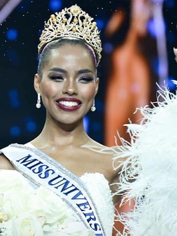 Tân Hoa hậu Hoàn vũ Philippines gây tranh cãi