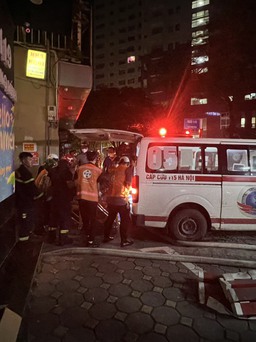 Cháy nhà 5 tầng ở Hà Nội, 14 người chết