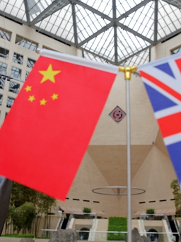 Trung Quốc nói Anh 'vô căn cứ' về cáo buộc viện trợ sát thương cho Nga