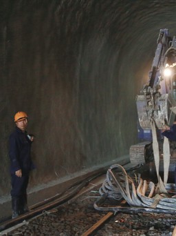 Dự kiến thông hầm đường sắt Chí Thạnh vào ngày 30.5