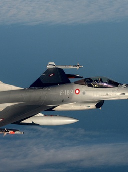 Bỉ hứa chuyển 30 chiến đấu cơ F-16 cho Ukraine từ năm nay