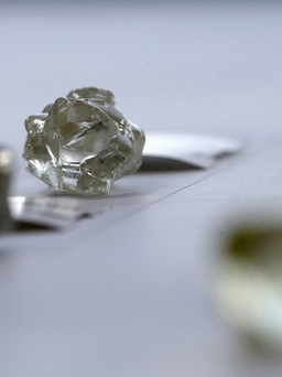 Botswana 'sợ' kim cương nhân tạo