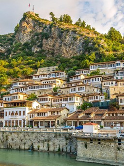 Địa điểm du lịch 'độc lạ' tại Albania