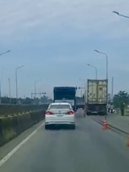 Quảng Ngãi: Tai nạn giao thông giữa xe đầu kéo và xe máy, 1 người tử vong