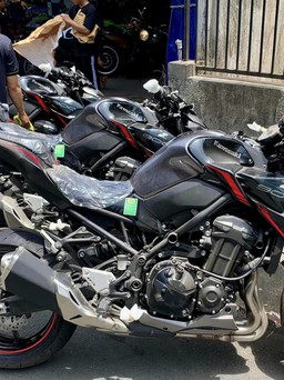 Kawasaki Z900 'tồn kho' giảm giá gần 100 triệu đồng tại Việt Nam