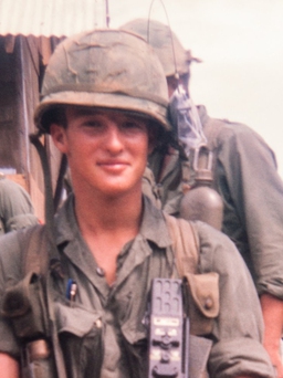 Cựu binh Mỹ nổi tiếng về phản đối chiến tranh Việt Nam vừa qua đời