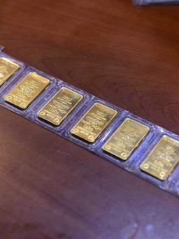 Giá vàng miếng trượt giảm khỏi mức 81 triệu đồng/lượng