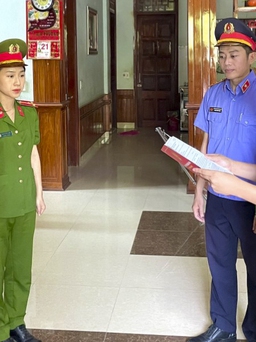 Quảng Bình: Bắt nữ giám đốc trốn thuế 7 tỉ đồng
