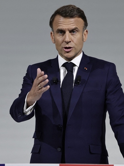 Tổng thống Macron cảnh báo phe cực hữu muốn rời NATO