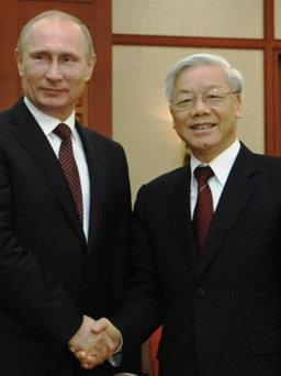 Tổng Bí thư và Chủ tịch nước gửi thư mừng 30 năm Hiệp ước quan hệ Việt Nam-Nga