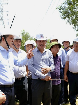 Bộ trưởng Bộ Công thương đến 'chảo lửa' thi công đường dây 500kV mạch 3