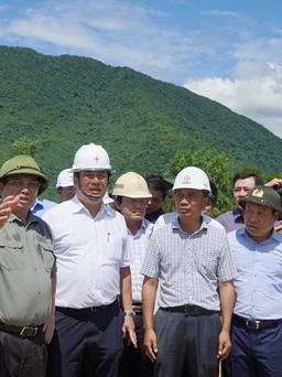 Thủ tướng Phạm Minh Chính thị sát, đôn đốc các dự án quan trọng tại Quảng Bình