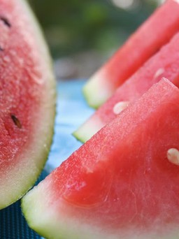 Cách tốt nhất để ăn dưa hấu có thể khiến bạn ngạc nhiên