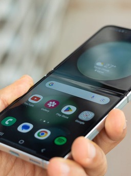 Samsung Galaxy sắp có tính năng 'xem giờ không cần mở máy'