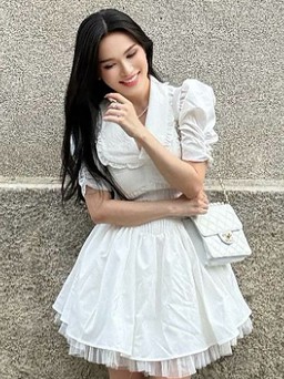 Hóa nàng thơ nhờ diện váy trắng bánh bèo, ngọt ngào khi tiết trời vào thu