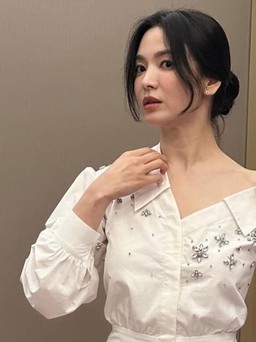 Nana, Song Hye Kyo diện trang phục lệch vai trở lại đường đua thời trang