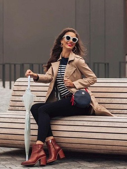 Quần legging và bốt cao đến mắt cá chân, sành điệu cho mùa thu