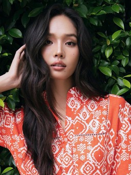 Váy hoa nhí, đầm họa tiết nổi bật mùa thu