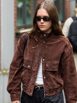 Quần ống rộng bồng bềnh đang 'thống trị' đường phố