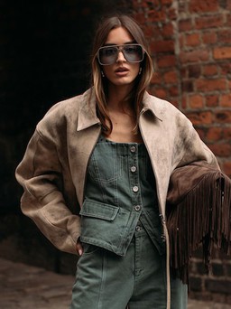 Đầu thu, thời điểm tuyệt vời nhất để diện áo khoác da lộn