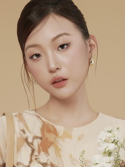 Cách diện trang phục màu beige đầy khí chất, thanh lịch