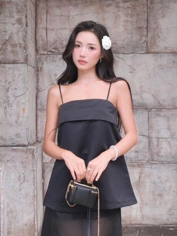 Nét đẹp gợi cảm đầy tinh tế với trang phục vải sheer