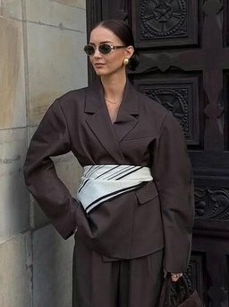 Thu này, blazer dáng rộng hứa hẹn bùng nổ trên mọi 'mặt trận' thời trang