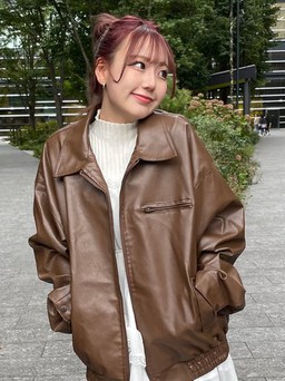 Thể hiện ‘chất’ riêng phá cách với trang phục vải da