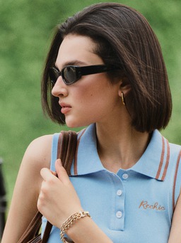 Khẳng định chất riêng thời trang với chân váy tennis năng động