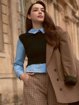 Chiếc quần kẻ ca rô khiến mọi cô gái trông 'đắt giá' hơn ngay lập tức