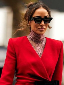 Những chiếc áo cổ lọ mỏng manh nhưng cực tinh tế và ấm áp