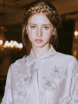 Sơ mi công sở và những phong cách mới mẻ từ văn phòng đến đường phố