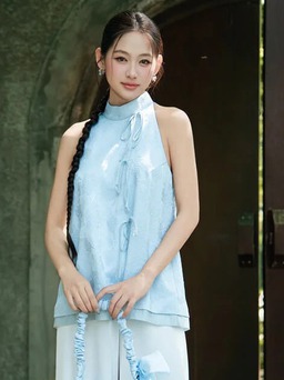 Áo cổ yếm pastel tinh tế tôn nét cổ điển quý phái