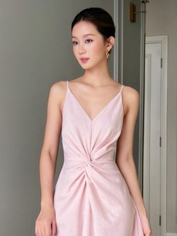 Đầm xoắn, chút nhấn nhá mềm mại cho ngày xuống phố thêm xinh