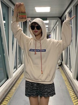 Áo hoodie, biểu tượng của phong cách cá tính và năng động