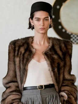 Mẹo phối đồ với kiểu quần bo gấu sành điệu như ở sàn diễn cao cấp