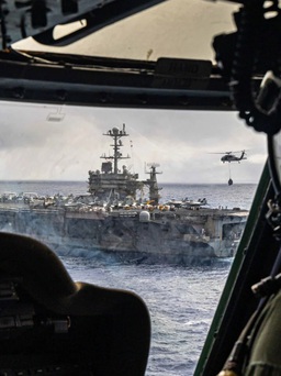 Công bố điều tra vụ tàu sân bay Mỹ ngoặt gấp khiến tiêm kích rơi xuống biển