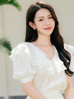 Khơi dậy vẻ đẹp nàng thơ cùng áo tay bồng